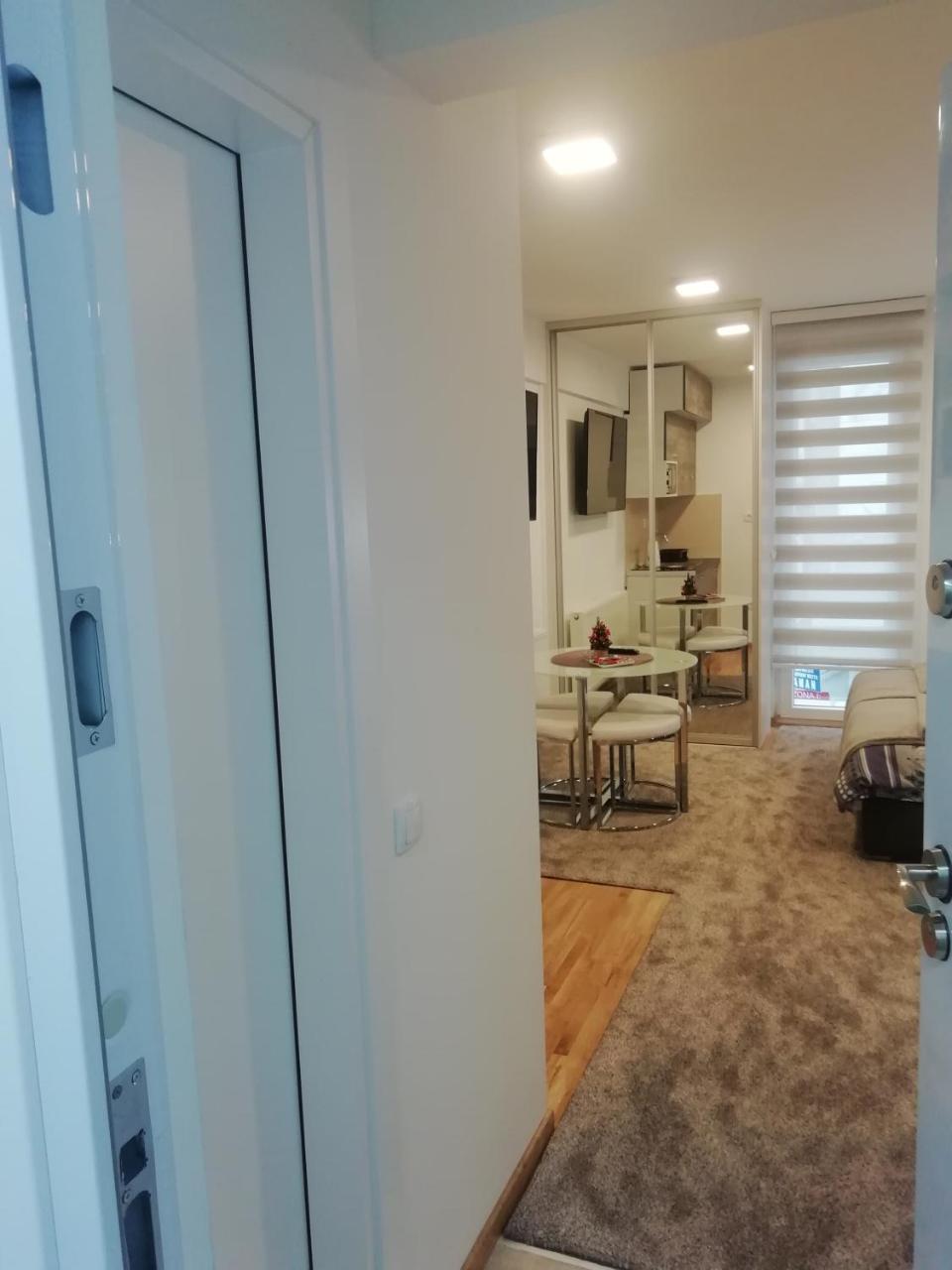 Apartman Centar 1 Užice Buitenkant foto