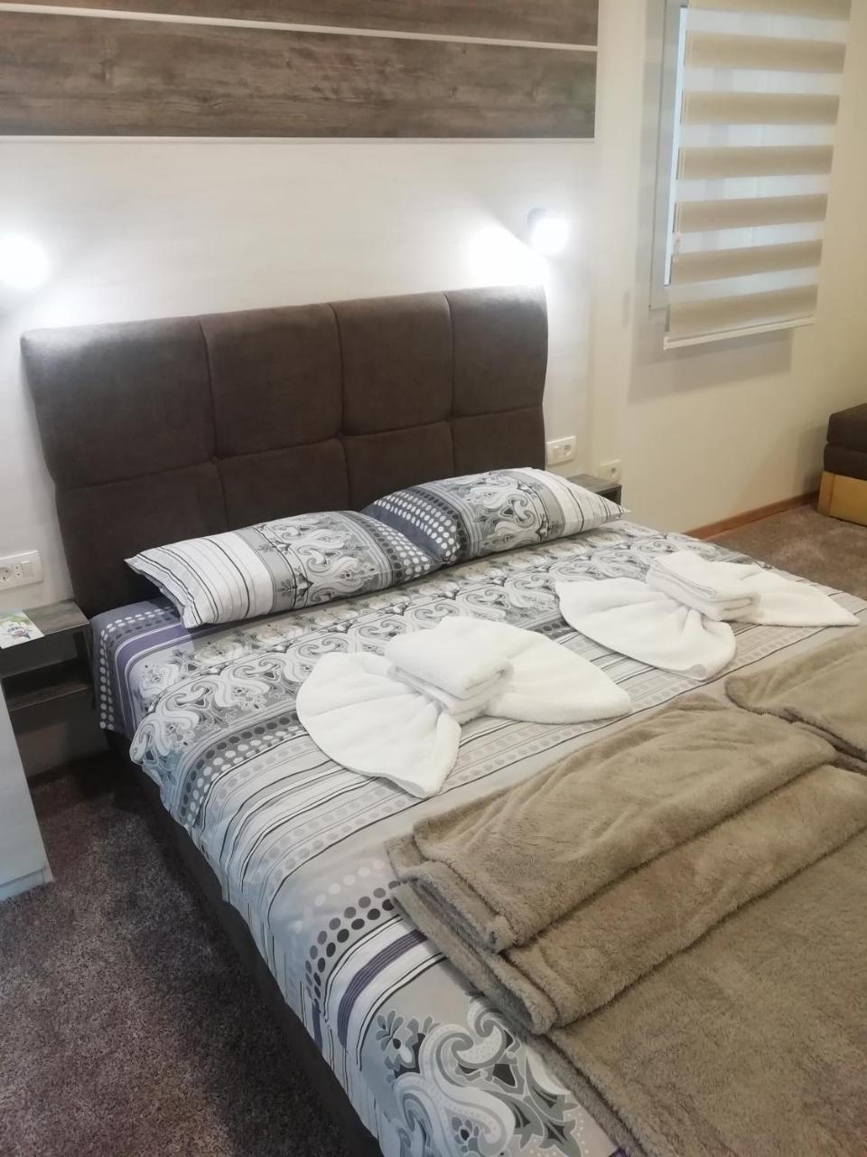 Apartman Centar 1 Užice Buitenkant foto