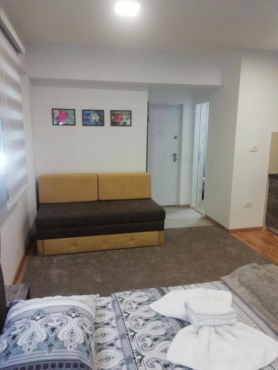 Apartman Centar 1 Užice Buitenkant foto