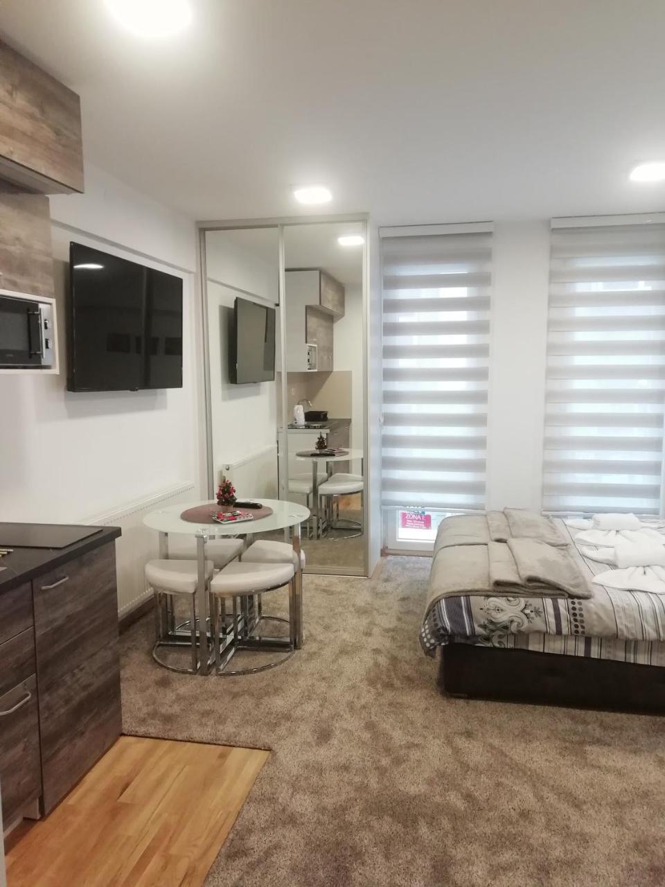 Apartman Centar 1 Užice Buitenkant foto