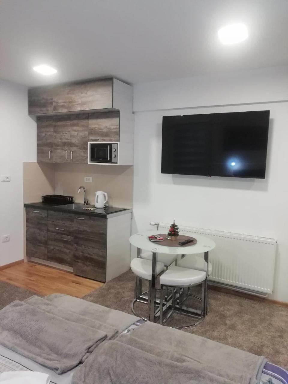 Apartman Centar 1 Užice Buitenkant foto